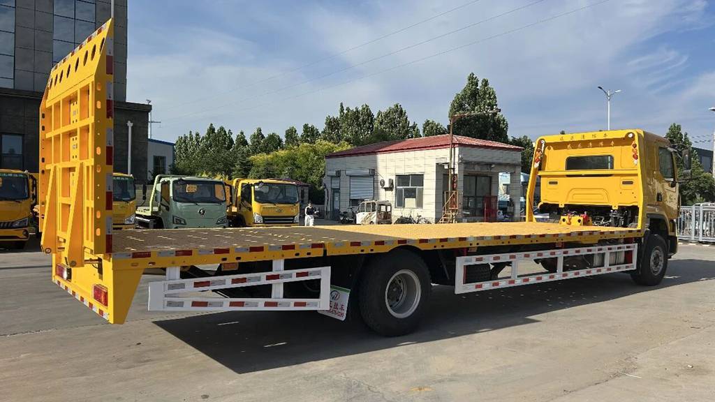 鲜乘直通车|11.7米三折叠,这台清障车把“一车多用”变成了现实 - 第5张 - 提加商用车网 鲜乘直通车|11.7米三折叠,这台清障车把“一车多用”变成了现实 - 第5张