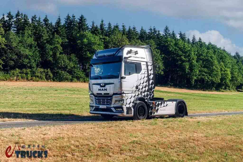 350余名卡车司机共同打造,最亲民最实在的特别版卡车?曼恩TGX Truckers’ Edition了解一下 - 第2张 - 提加商用车网 350余名卡车司机共同打造,最亲民最实在的特别版卡车?曼恩TGX Truckers’ Edition了解一下 - 第2张