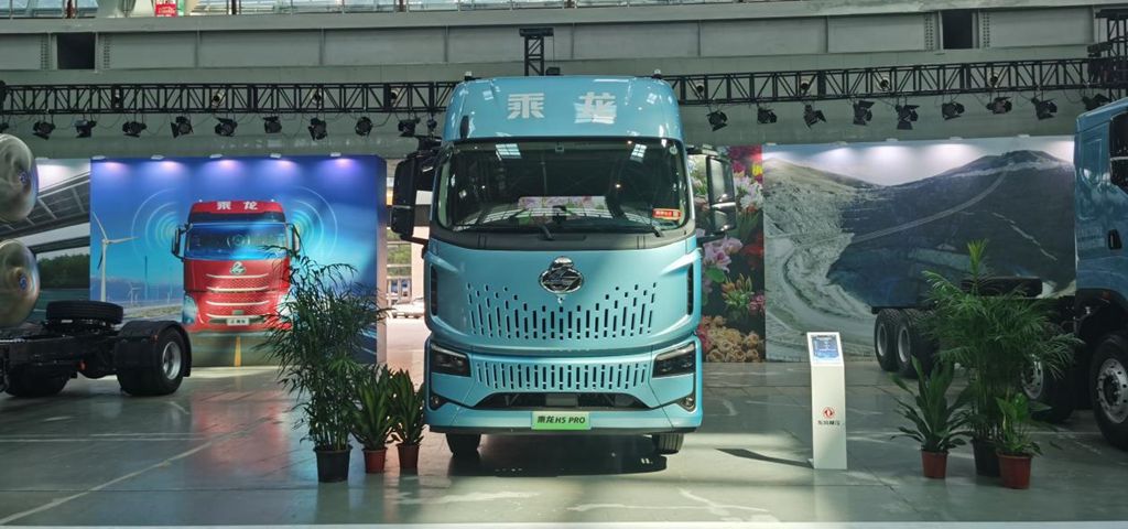 新能源浪潮下,乘龙H5 Pro绿通房车为何仍是长途绿通首选? - 第2张 - 提加商用车网 新能源浪潮下,乘龙H5 Pro绿通房车为何仍是长途绿通首选? - 第2张