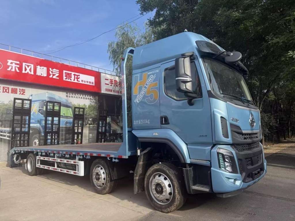 乘龙H5 6×2平板运输车:玉柴黄金动力加持 助您高效创富 - 第2张 - 提加商用车网 乘龙H5 6×2平板运输车:玉柴黄金动力加持 助您高效创富 - 第2张