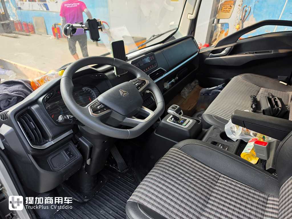 A2老司机转行电动轻卡跑货运,豪沃悍将用实力为其保驾护航 - 第5张 - 提加商用车网 A2老司机转行电动轻卡跑货运,豪沃悍将用实力为其保驾护航 - 第5张
