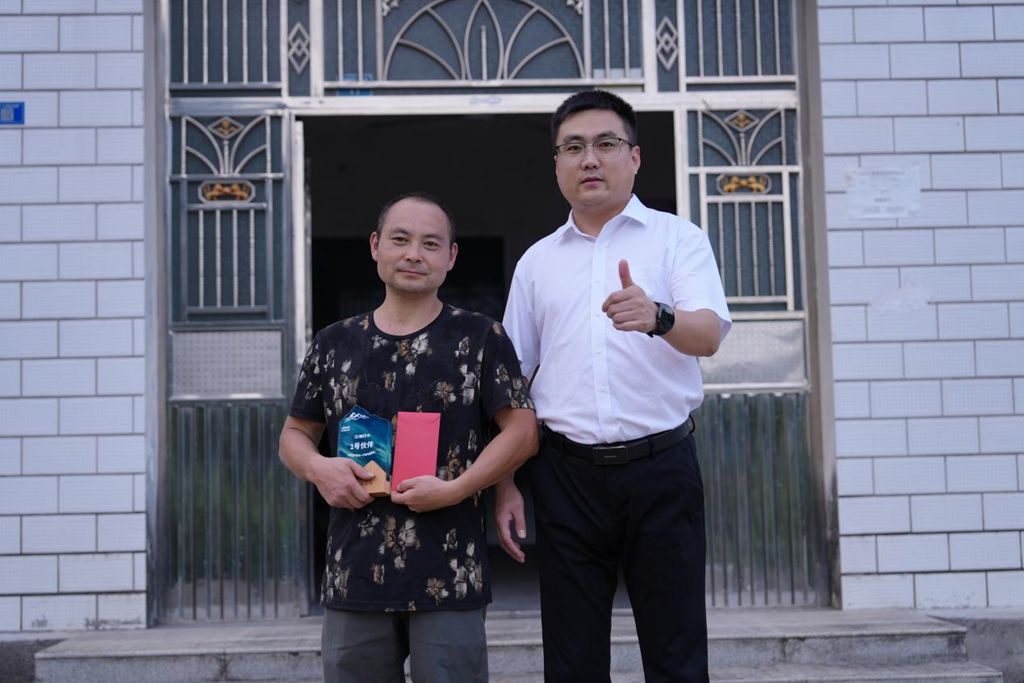 风雨显担当！江淮1卡宜昌卡友赵远杰雨中救人 - 第4张
