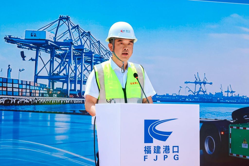 绿动江阴港丨金龙纯电动港内偏置牵引车批量交付 - 第5张 - 提加商用车网 绿动江阴港丨金龙纯电动港内偏置牵引车批量交付 - 第5张