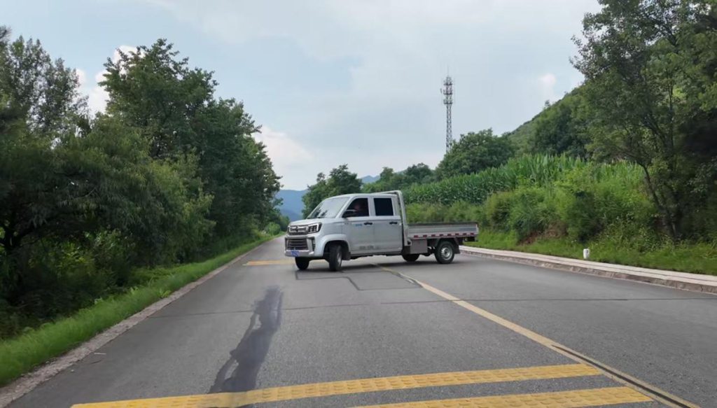能装能扛油耗省,祥菱V5微卡俘获建材运输郑老板 - 第5张 - 提加商用车网 能装能扛油耗省,祥菱V5微卡俘获建材运输郑老板 - 第5张