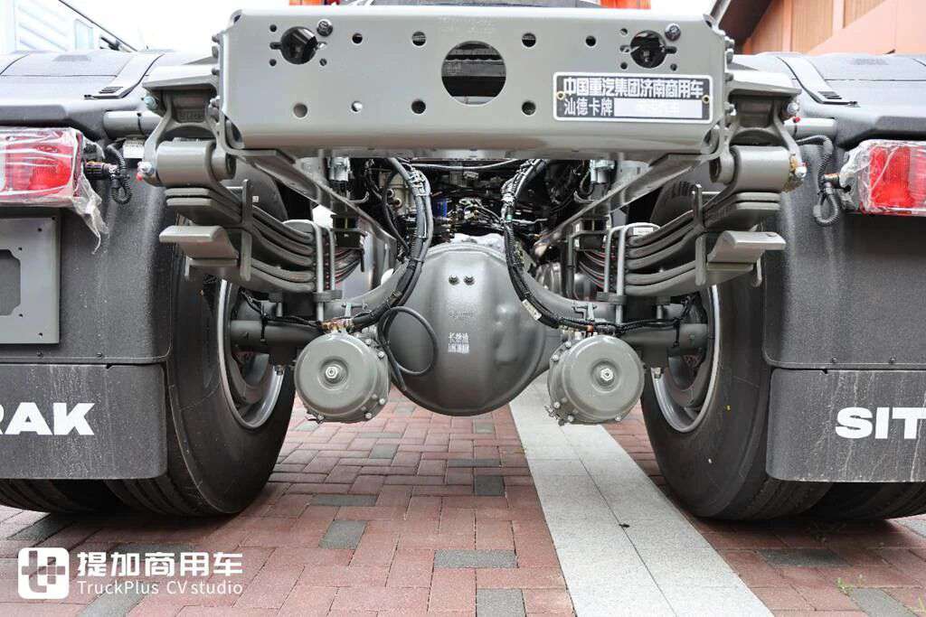 这款汕德卡牵引车起售价不到20万?还是曼机动力链,重汽最新推出的汕德卡G7M港牵实拍 - 第17张 - 提加商用车网 这款汕德卡牵引车起售价不到20万?还是曼机动力链,重汽最新推出的汕德卡G7M港牵实拍 - 第17张