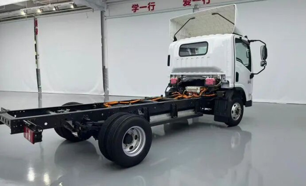 鲜乘直通车｜乘龙翼威2 134度纯电轻卡，创领城配全场景绿色运力！ - 第4张