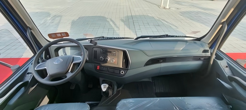 乘龙M3 4×2极限自卸车,硬核实力驰骋工程运输战场 - 第4张 - 提加商用车网 乘龙M3 4×2极限自卸车,硬核实力驰骋工程运输战场 - 第4张