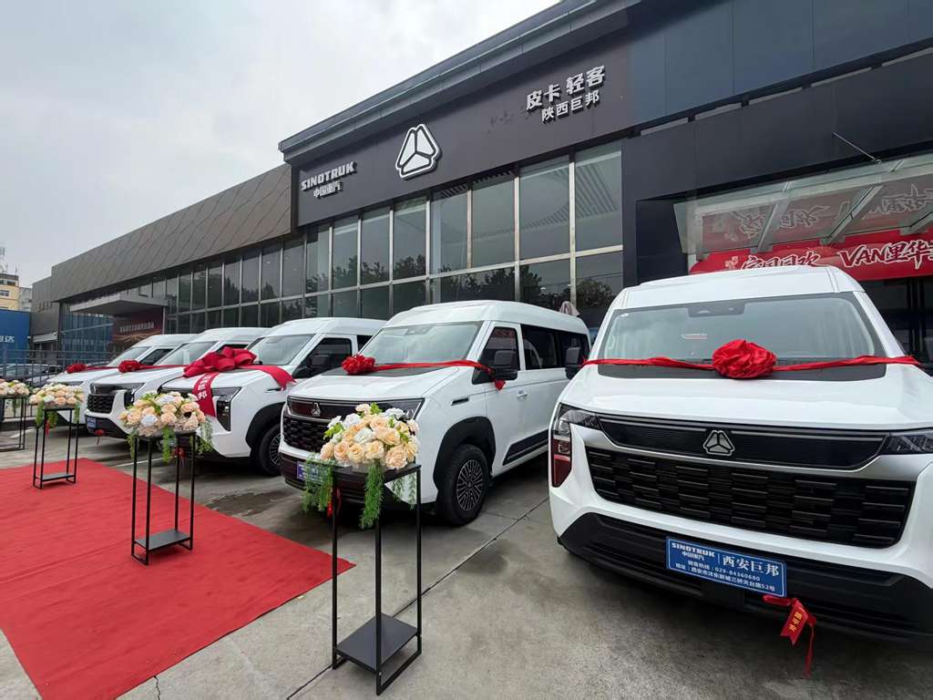 接连交付！中国重汽先锋官V线路版实现西北客运市场新突破 - 第2张