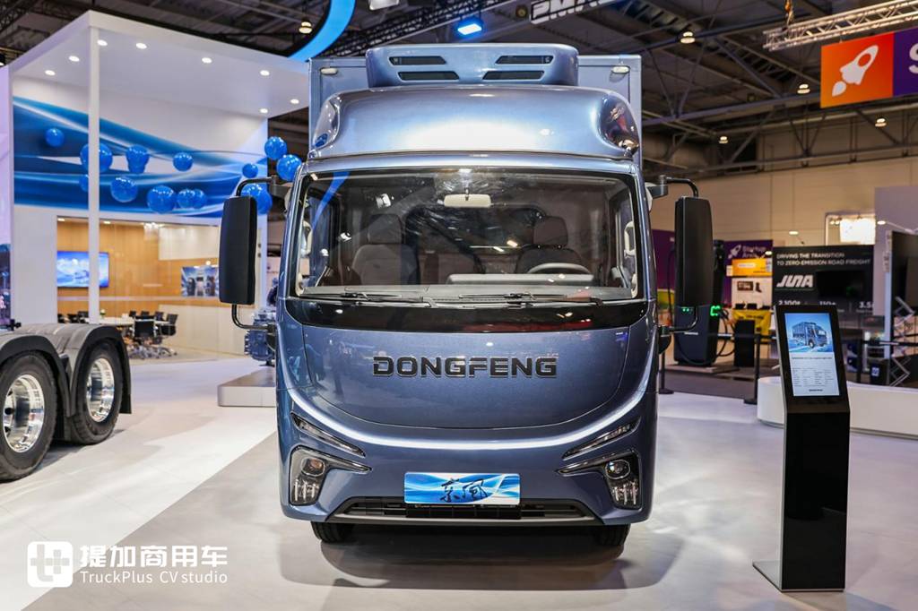 三车三堆一机一平台,东风在汉诺威亮出氢能商用车“全家桶” - 第4张 - 提加商用车网 三车三堆一机一平台,东风在汉诺威亮出氢能商用车“全家桶” - 第4张