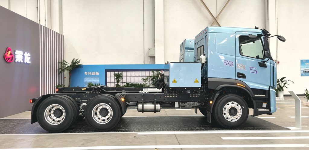 创富利器集结,三款乘龙新品亮相东风柳汽秋季新品发布会 - 第6张 - 提加商用车网 创富利器集结,三款乘龙新品亮相东风柳汽秋季新品发布会 - 第6张
