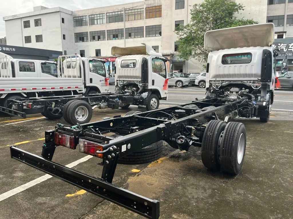 创富优选丨扛得住压力才是硬实力!“靠谱搭子”庆铃五十铃全新KV800已就位 - 第6张 - 提加商用车网 创富优选丨扛得住压力才是硬实力!“靠谱搭子”庆铃五十铃全新KV800已就位 - 第6张
