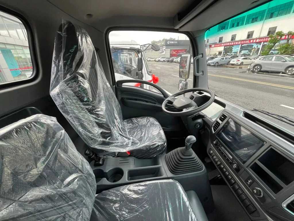 创富优选丨扛得住压力才是硬实力!“靠谱搭子”庆铃五十铃全新KV800已就位 - 第7张 - 提加商用车网 创富优选丨扛得住压力才是硬实力!“靠谱搭子”庆铃五十铃全新KV800已就位 - 第7张