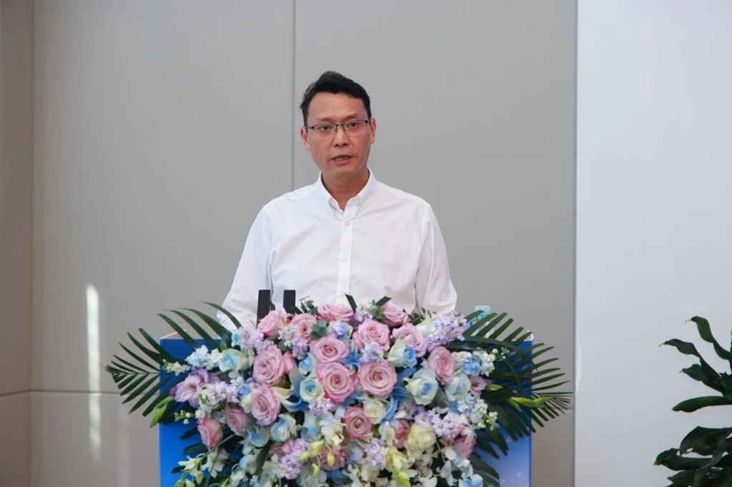 零碳出海·绿运同行丨庆铃首批新能源EVC61牵引车出口越南 暨跨境物流供应链平台启动仪式盛大举行 - 第3张