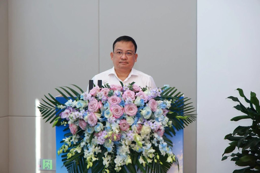 零碳出海·绿运同行丨庆铃首批新能源EVC61牵引车出口越南 暨跨境物流供应链平台启动仪式盛大举行 - 第5张