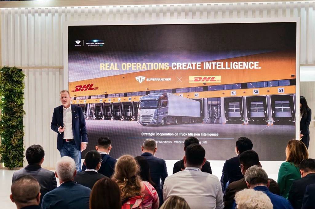 速豹发布重卡具身智能战略并与DHL深化合作 - 第4张 - 提加商用车网 速豹发布重卡具身智能战略并与DHL深化合作 - 第4张