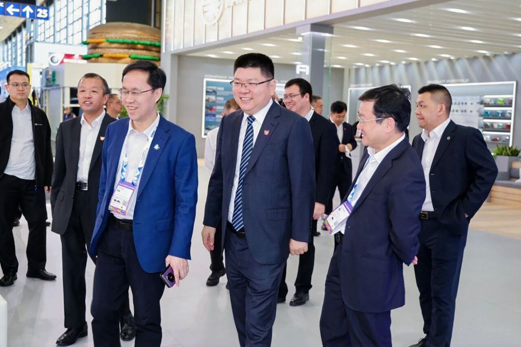 排长队、刷爆圈!一汽解放燃动IAA公众开放日 - 第2张 - 提加商用车网 排长队、刷爆圈!一汽解放燃动IAA公众开放日 - 第2张