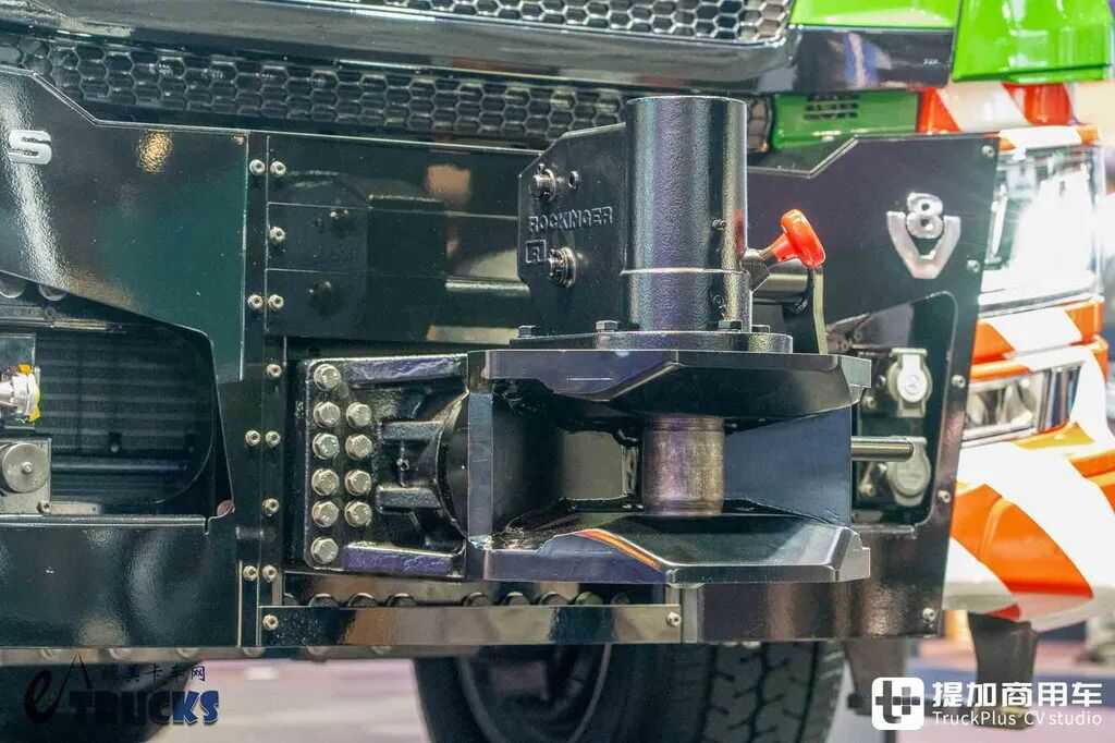 2026IAA:斯堪尼亚千吨王来了!8×6驱动配770匹V8机,770 S大件牵引车深度实拍评测 - 第7张 - 提加商用车网 2026IAA:斯堪尼亚千吨王来了!8×6驱动配770匹V8机,770 S大件牵引车深度实拍评测 - 第7张