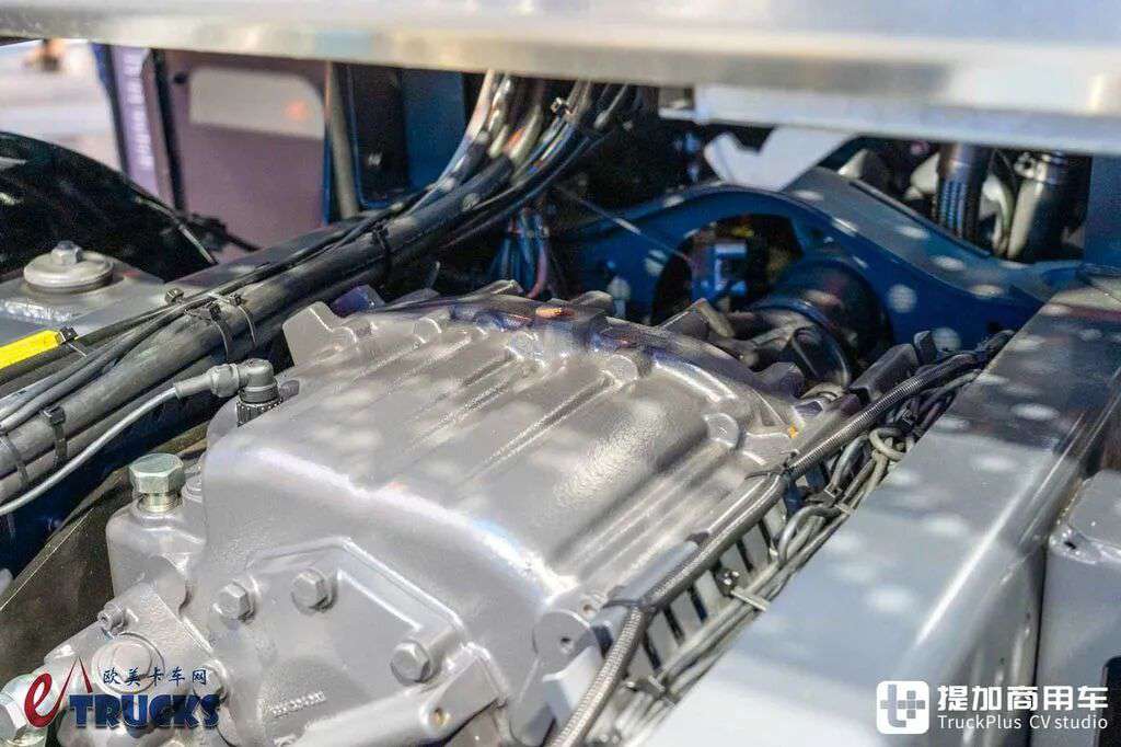 2026IAA:斯堪尼亚千吨王来了!8×6驱动配770匹V8机,770 S大件牵引车深度实拍评测 - 第13张 - 提加商用车网 2026IAA:斯堪尼亚千吨王来了!8×6驱动配770匹V8机,770 S大件牵引车深度实拍评测 - 第13张