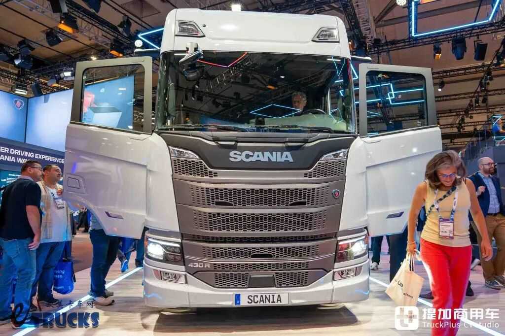 2026IAA：全新前脸、隐藏门把手，还有电子后视镜？斯堪尼亚新款Dynamic 430 R牵引车深度实拍评测 - 第1张