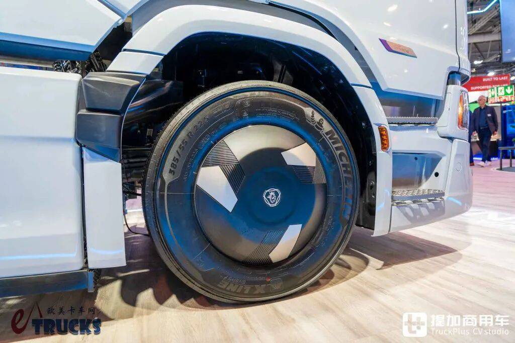 2026IAA：全新前脸、隐藏门把手，还有电子后视镜？斯堪尼亚新款Dynamic 430 R牵引车深度实拍评测 - 第13张