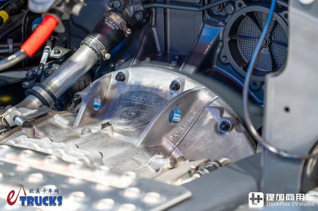 2026IAA：全新前脸、隐藏门把手，还有电子后视镜？斯堪尼亚新款Dynamic 430 R牵引车深度实拍评测 - 第17张