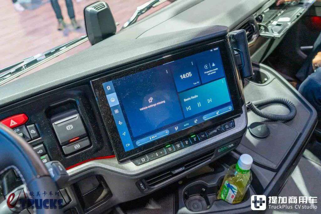 2026IAA：全新前脸、隐藏门把手，还有电子后视镜？斯堪尼亚新款Dynamic 430 R牵引车深度实拍评测 - 第23张