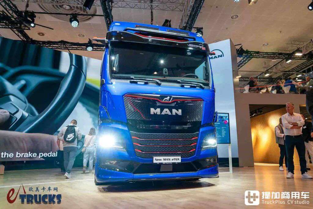 2026IAA:续航720公里!前脸加长12厘米,还带OK窗?曼恩新款eTGX电动重卡实拍 - 第4张 - 提加商用车网 2026IAA:续航720公里!前脸加长12厘米,还带OK窗?曼恩新款eTGX电动重卡实拍 - 第4张