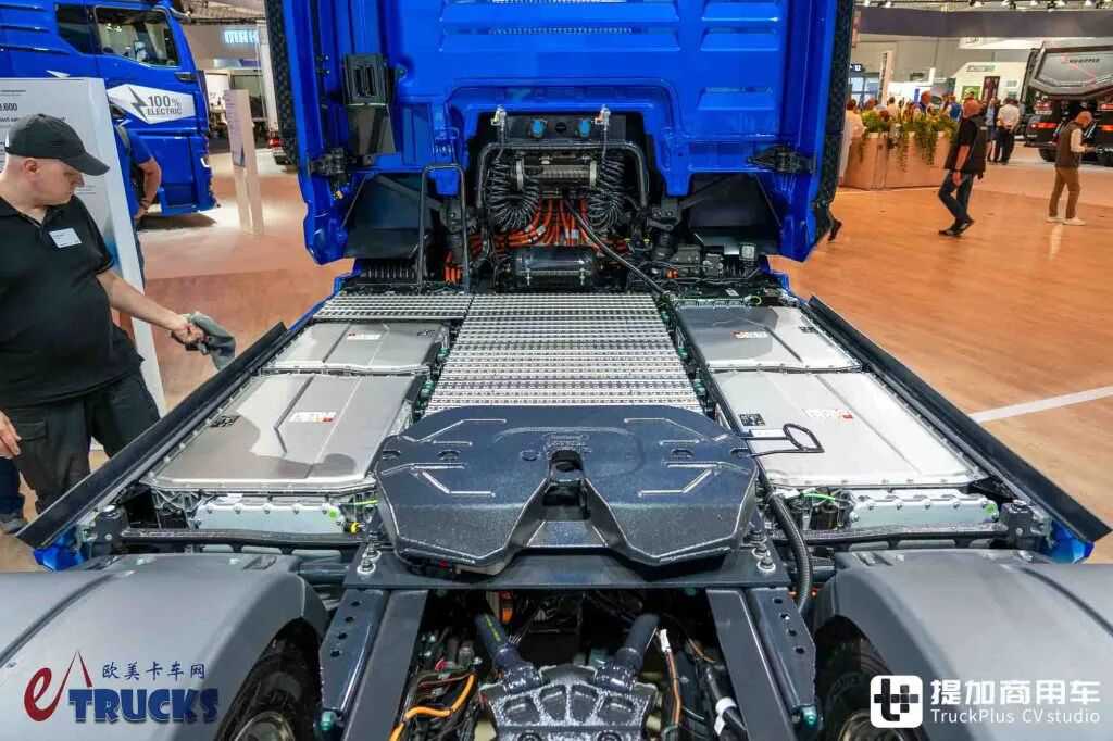 2026IAA:续航720公里!前脸加长12厘米,还带OK窗?曼恩新款eTGX电动重卡实拍 - 第22张 - 提加商用车网 2026IAA:续航720公里!前脸加长12厘米,还带OK窗?曼恩新款eTGX电动重卡实拍 - 第22张