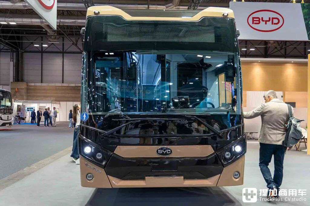 海格、宇通、比亚迪商用车、吉利远程同台亮相，带你看FIAA 2026马德里客车展上的中国军团 - 第15张
