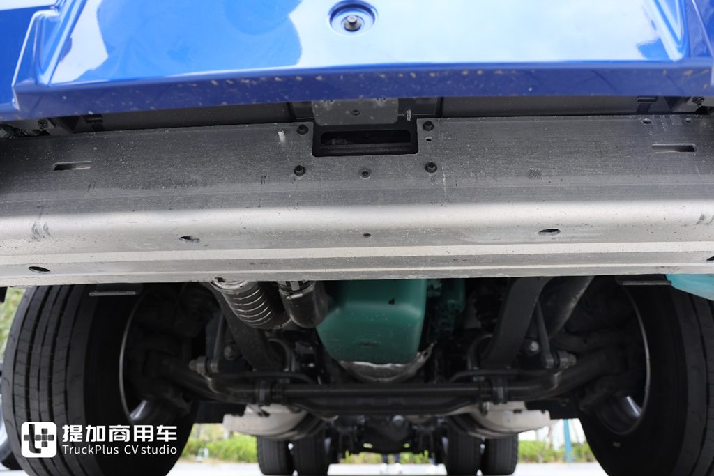 沃尔沃全新FH AERO正式进入国内,配置更加丰富,新车详细实拍 - 第35张 - 提加商用车网 沃尔沃全新FH AERO正式进入国内,配置更加丰富,新车详细实拍 - 第35张