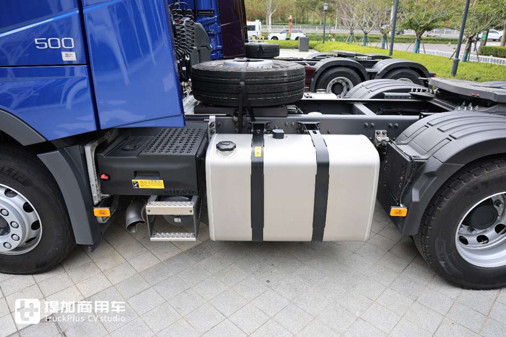 沃尔沃全新FH AERO正式进入国内,配置更加丰富,新车详细实拍 - 第37张 - 提加商用车网 沃尔沃全新FH AERO正式进入国内,配置更加丰富,新车详细实拍 - 第37张