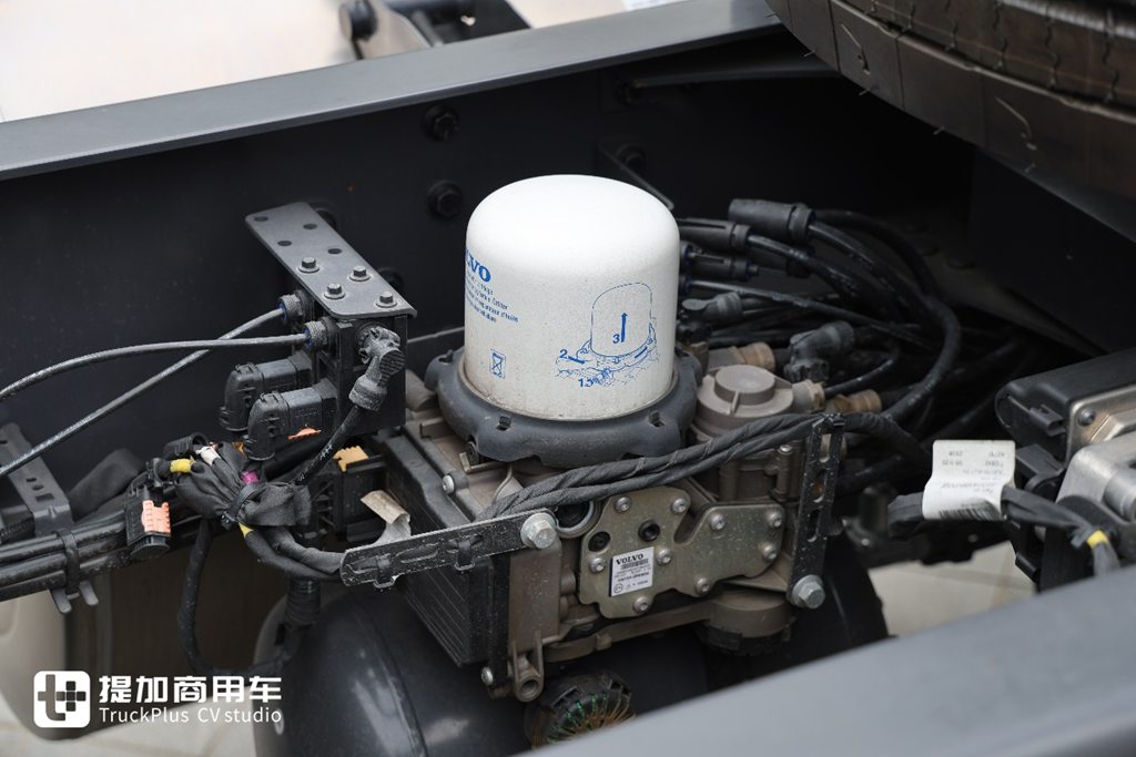 沃尔沃全新FH AERO正式进入国内,配置更加丰富,新车详细实拍 - 第39张 - 提加商用车网 沃尔沃全新FH AERO正式进入国内,配置更加丰富,新车详细实拍 - 第39张