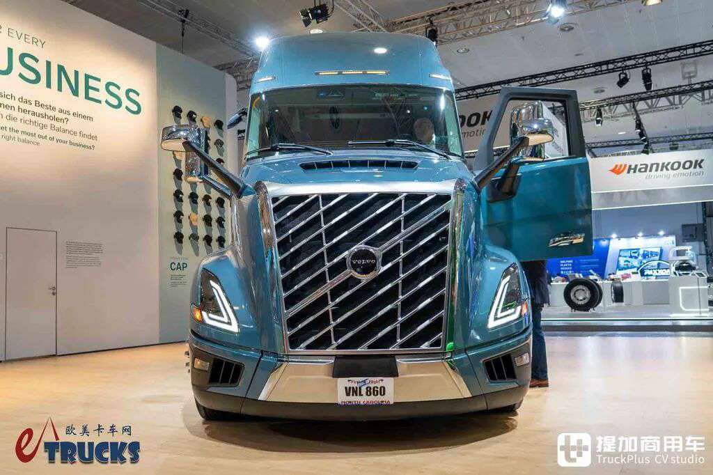 2026IAA:房车级超大生活舱!欧洲血统的美国卡车?沃尔沃VNL长头卡车实拍评测 - 第4张 - 提加商用车网 2026IAA:房车级超大生活舱!欧洲血统的美国卡车?沃尔沃VNL长头卡车实拍评测 - 第4张