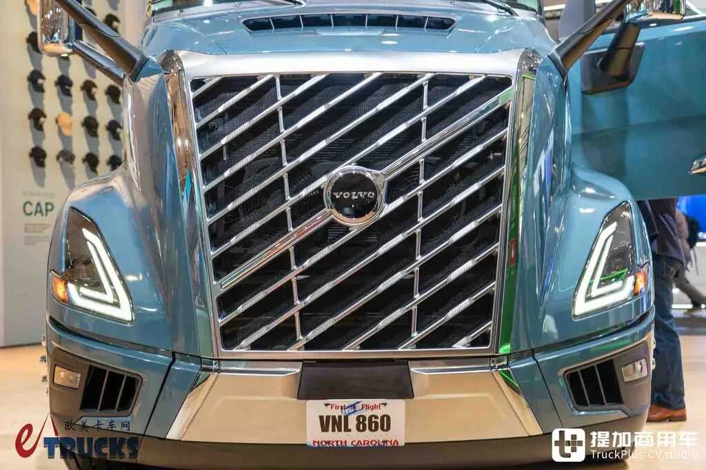 2026IAA:房车级超大生活舱!欧洲血统的美国卡车?沃尔沃VNL长头卡车实拍评测 - 第5张 - 提加商用车网 2026IAA:房车级超大生活舱!欧洲血统的美国卡车?沃尔沃VNL长头卡车实拍评测 - 第5张