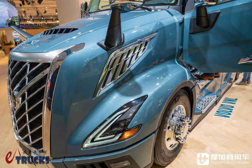 2026IAA:房车级超大生活舱!欧洲血统的美国卡车?沃尔沃VNL长头卡车实拍评测 - 第8张 - 提加商用车网 2026IAA:房车级超大生活舱!欧洲血统的美国卡车?沃尔沃VNL长头卡车实拍评测 - 第8张