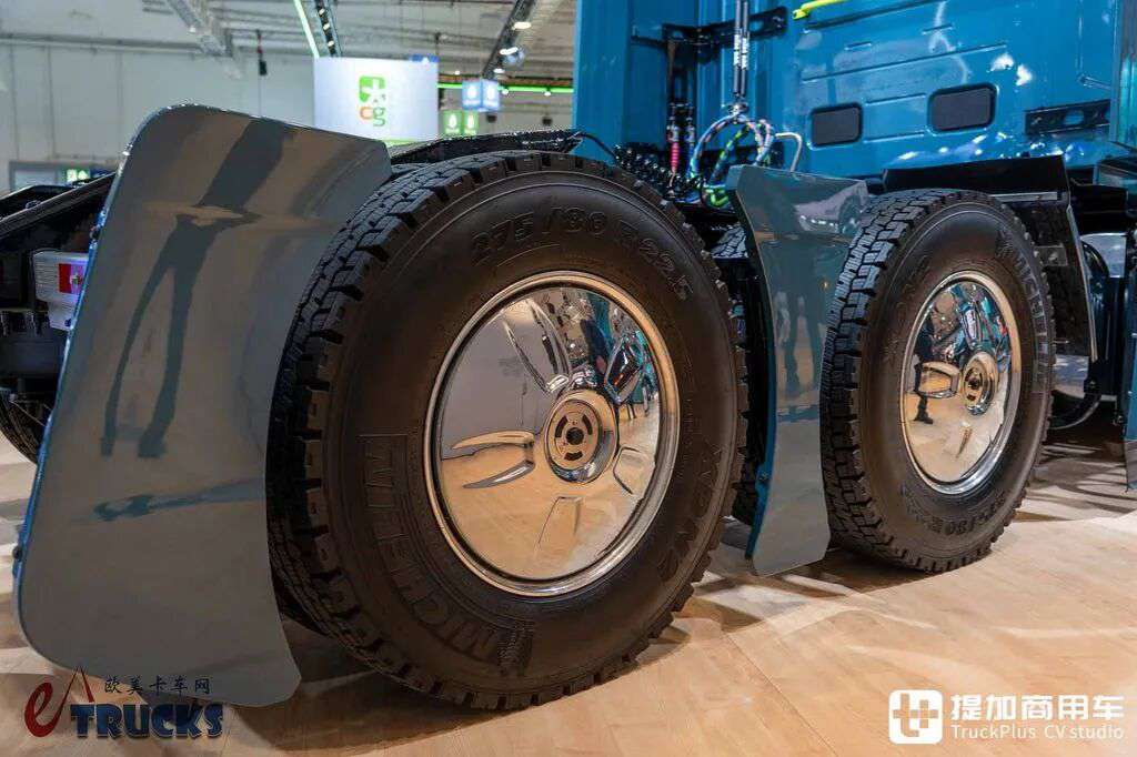 2026IAA:房车级超大生活舱!欧洲血统的美国卡车?沃尔沃VNL长头卡车实拍评测 - 第12张 - 提加商用车网 2026IAA:房车级超大生活舱!欧洲血统的美国卡车?沃尔沃VNL长头卡车实拍评测 - 第12张