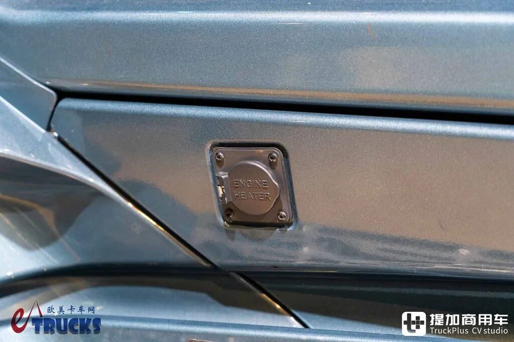 2026IAA:房车级超大生活舱!欧洲血统的美国卡车?沃尔沃VNL长头卡车实拍评测 - 第13张 - 提加商用车网 2026IAA:房车级超大生活舱!欧洲血统的美国卡车?沃尔沃VNL长头卡车实拍评测 - 第13张