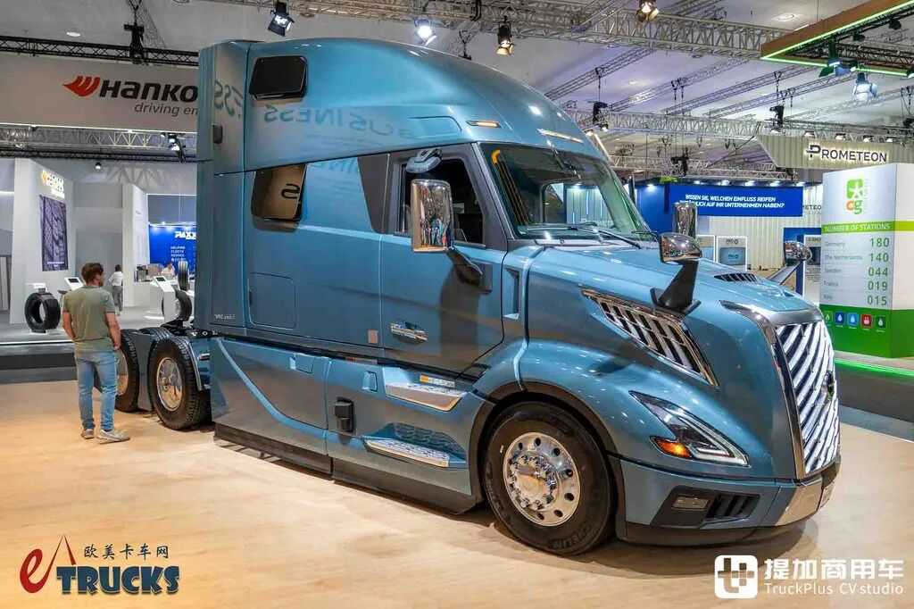 2026IAA:房车级超大生活舱!欧洲血统的美国卡车?沃尔沃VNL长头卡车实拍评测 - 第14张 - 提加商用车网 2026IAA:房车级超大生活舱!欧洲血统的美国卡车?沃尔沃VNL长头卡车实拍评测 - 第14张