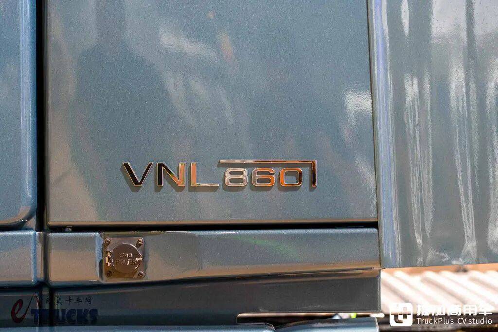 2026IAA:房车级超大生活舱!欧洲血统的美国卡车?沃尔沃VNL长头卡车实拍评测 - 第16张 - 提加商用车网 2026IAA:房车级超大生活舱!欧洲血统的美国卡车?沃尔沃VNL长头卡车实拍评测 - 第16张