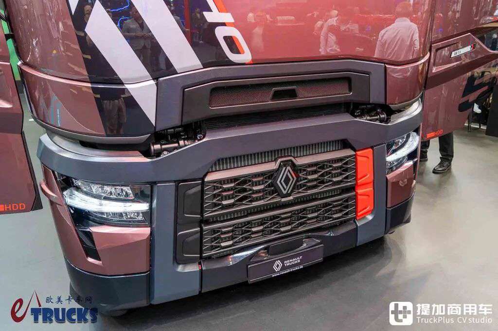 2026IAA:全球限量30台!法式浪漫拉满?雷诺T-High终极版实拍评测 - 第4张 - 提加商用车网 2026IAA:全球限量30台!法式浪漫拉满?雷诺T-High终极版实拍评测 - 第4张