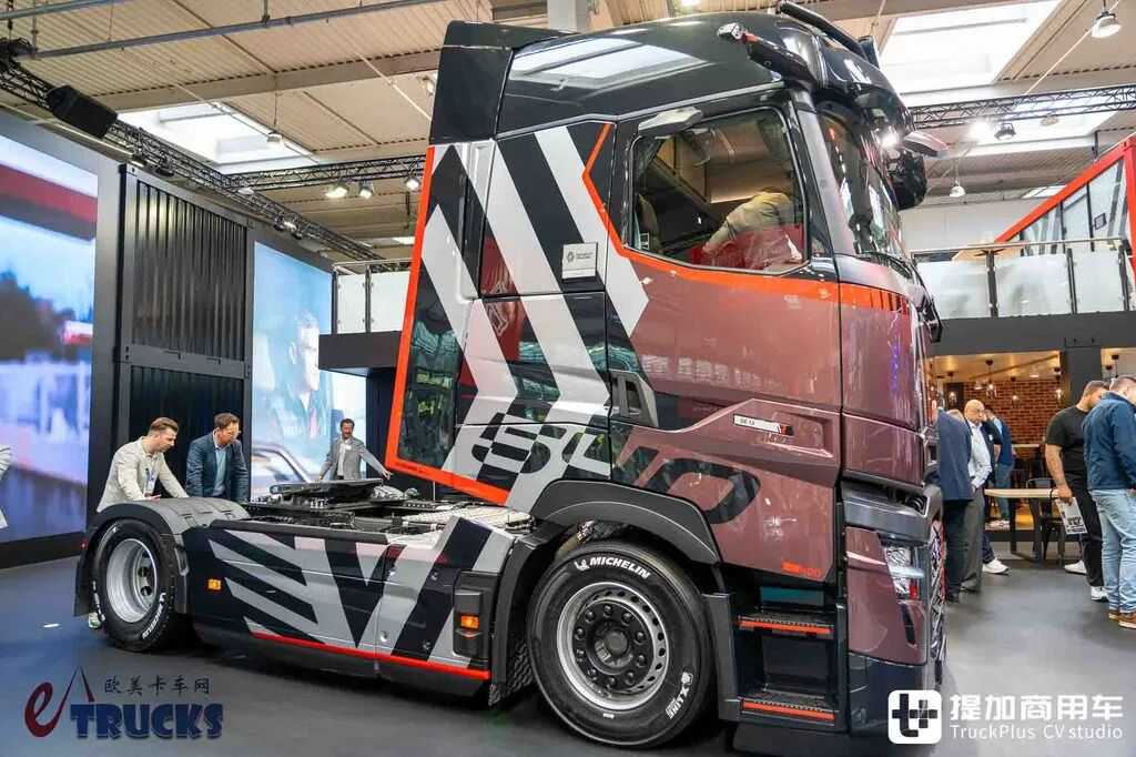 2026IAA:全球限量30台!法式浪漫拉满?雷诺T-High终极版实拍评测 - 第17张 - 提加商用车网 2026IAA:全球限量30台!法式浪漫拉满?雷诺T-High终极版实拍评测 - 第17张