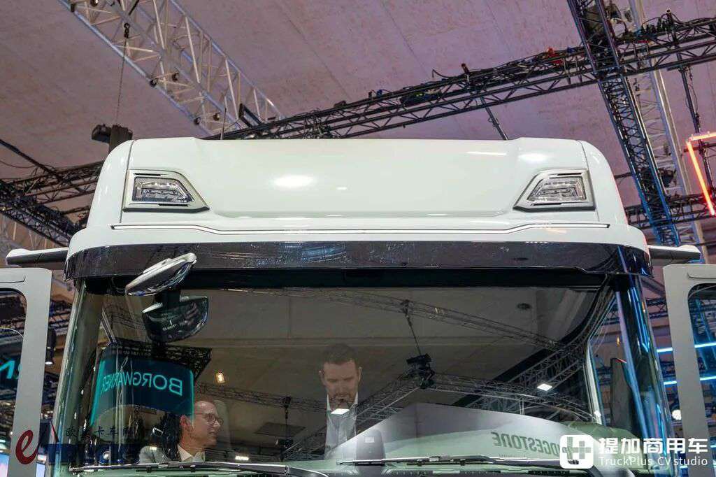 IAA2026：也有后背电池？801度电续航720公里，斯堪尼亚Dynamic 44 R电动重卡实拍评测 - 第9张