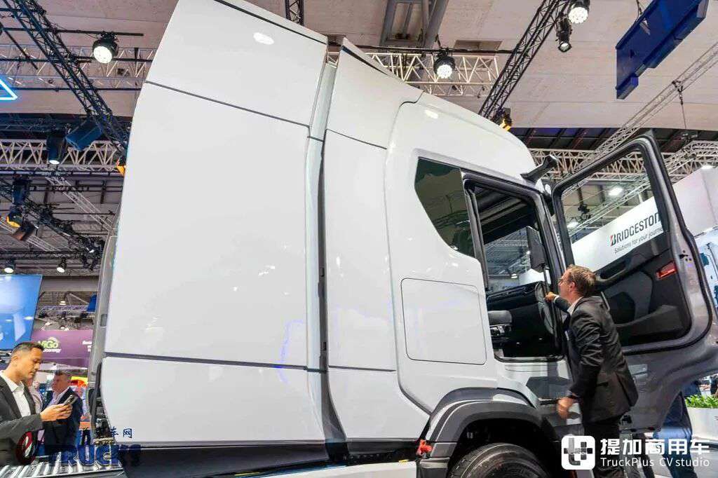 IAA2026：也有后背电池？801度电续航720公里，斯堪尼亚Dynamic 44 R电动重卡实拍评测 - 第15张