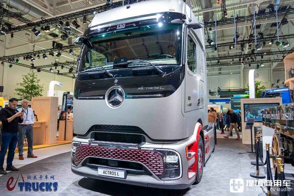 2026IAA:跨越130年的移动博物馆!奔驰Actros L“130 Years Trucks Edition”特别版卡车实拍评测 - 第1张 - 提加商用车网 2026IAA:跨越130年的移动博物馆!奔驰Actros L“130 Years Trucks Edition”特别版卡车实拍评测 - 第1张