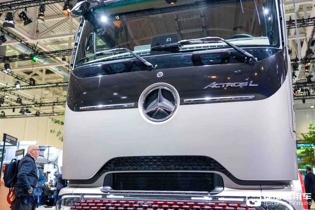 2026IAA:跨越130年的移动博物馆!奔驰Actros L“130 Years Trucks Edition”特别版卡车实拍评测 - 第4张 - 提加商用车网 2026IAA:跨越130年的移动博物馆!奔驰Actros L“130 Years Trucks Edition”特别版卡车实拍评测 - 第4张