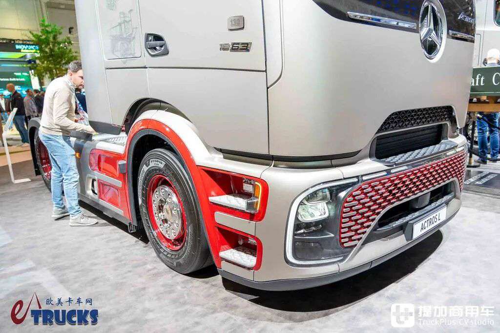 2026IAA:跨越130年的移动博物馆!奔驰Actros L“130 Years Trucks Edition”特别版卡车实拍评测 - 第11张 - 提加商用车网 2026IAA:跨越130年的移动博物馆!奔驰Actros L“130 Years Trucks Edition”特别版卡车实拍评测 - 第11张