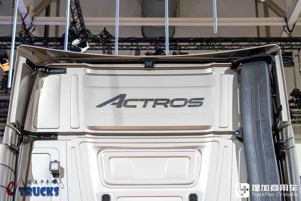 2026IAA:跨越130年的移动博物馆!奔驰Actros L“130 Years Trucks Edition”特别版卡车实拍评测 - 第15张 - 提加商用车网 2026IAA:跨越130年的移动博物馆!奔驰Actros L“130 Years Trucks Edition”特别版卡车实拍评测 - 第15张