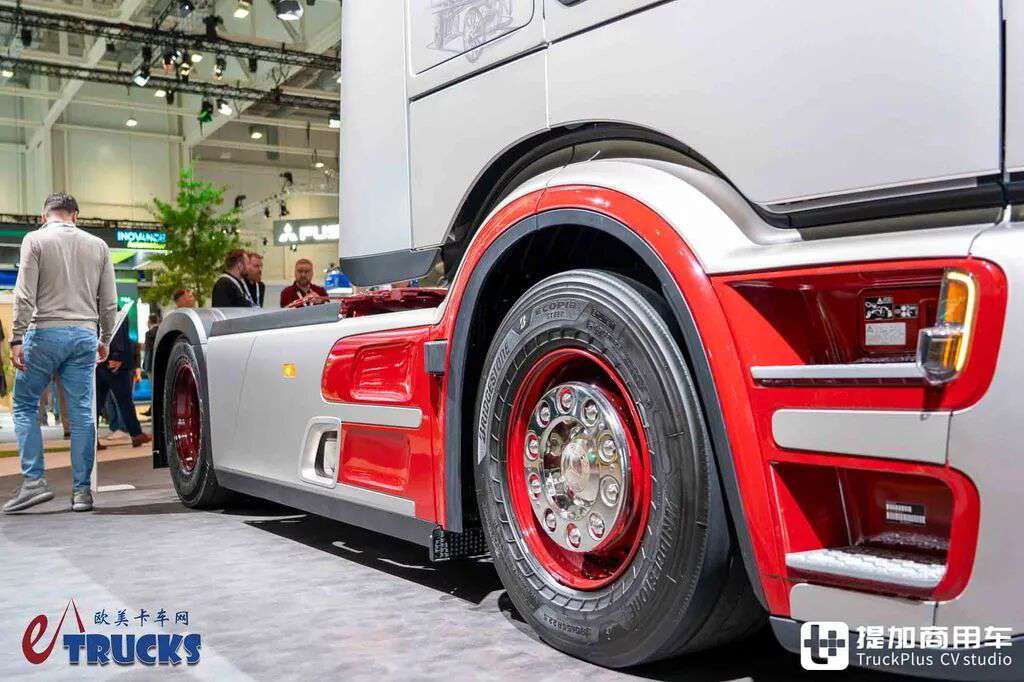 2026IAA:跨越130年的移动博物馆!奔驰Actros L“130 Years Trucks Edition”特别版卡车实拍评测 - 第20张 - 提加商用车网 2026IAA:跨越130年的移动博物馆!奔驰Actros L“130 Years Trucks Edition”特别版卡车实拍评测 - 第20张