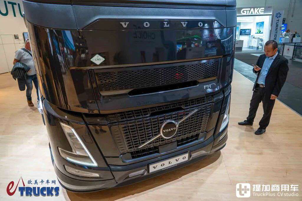 2026IAA:沃尔沃也有奶瓶车?还是柴油天然气混烧!FH Aero LNG百年纪念版深度实拍评测 - 第4张 - 提加商用车网 2026IAA:沃尔沃也有奶瓶车?还是柴油天然气混烧!FH Aero LNG百年纪念版深度实拍评测 - 第4张