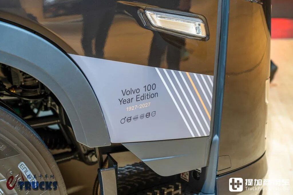2026IAA:沃尔沃也有奶瓶车?还是柴油天然气混烧!FH Aero LNG百年纪念版深度实拍评测 - 第10张 - 提加商用车网 2026IAA:沃尔沃也有奶瓶车?还是柴油天然气混烧!FH Aero LNG百年纪念版深度实拍评测 - 第10张